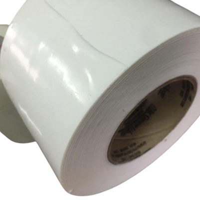 Λευκή ταινία περιτύλιξης LDPE 100mm πλάτος 30m μήκος με πλαστικό πυρήνα 3'